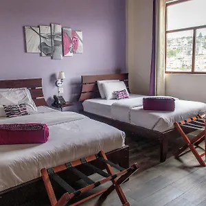 Colonial San Agustin *** Кито